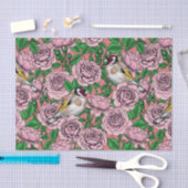 ピンク色のバラの花と金魚の鳥 薄葉紙 (クラフト)