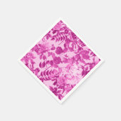 ピンク色のバラ葉スのパターン スタンダードカクテルナプキン (角)