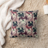 ピンク色のバーガンディーの水色の花 クッション (ブランケット)