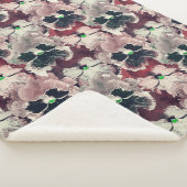 ピンク色のバーガンディーの水色の花 シェルパブランケット (3/4)