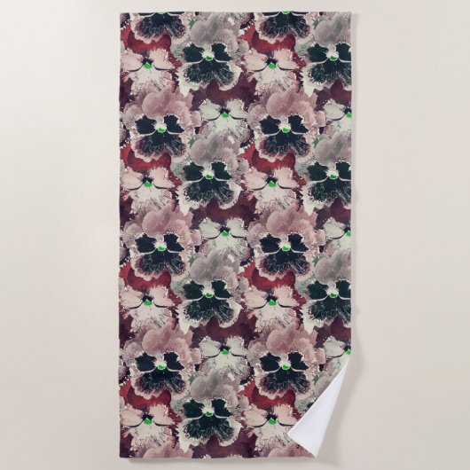 ピンク色のバーガンディーの水色の花 ビーチタオル (正面)