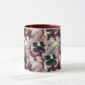 ピンク色のバーガンディーの水色の花 マグカップ (中央)