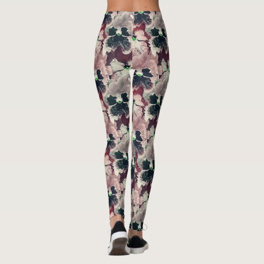 ピンク色のバーガンディーの水色の花 レギンス (裏面)