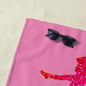 ピンク色のビーチタオルが大好き。 ビーチタオル (インサイチュ)