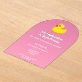ピンク色のラバーガモ – バースデーパーティー アクリル招待状 (レイダウン)