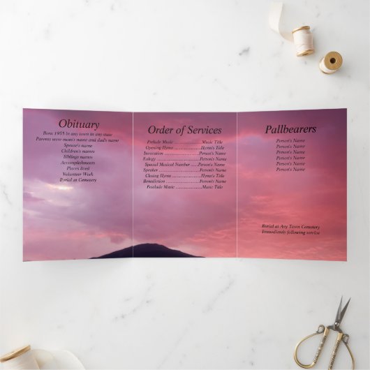 ピンク色の夕日5つ記念撮影 三つ折り案内状 (内部)