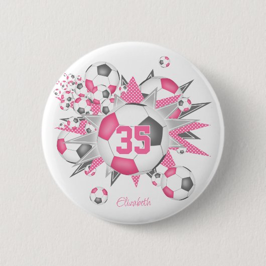 ピンク色の女の子のパーソナライズされたサッカーボールのパンク 缶バッジ (正面)