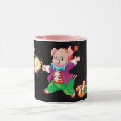 ピンク色の明るい マグカップ (中央)