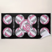 ピンク色の灰色の白い女の子はバレーボールを好パーソナライズされたむ ビーチタオル (正面)