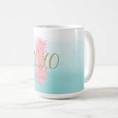 ピンク色の熱帯性パイナップル コーヒーマグカップ (正面右)