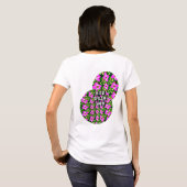 ピンク色の熱帯花パターン Tシャツ (裏面フル)