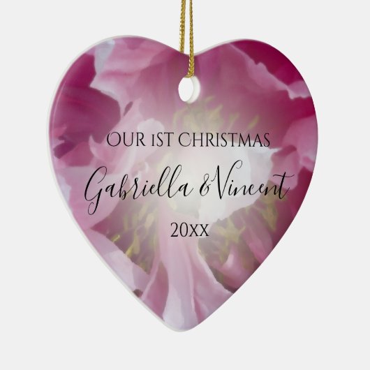 ピンク色の牡丹の初めてのクリスマスを一緒に セラミックオーナメント (右)