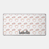 ピンク色の白いロベバードの花のハート名scipt デスクマット (正面)