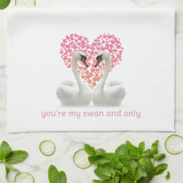 ピンク色の白鳥を愛するハート キッチンタオル