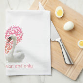 ピンク色の白鳥を愛するハート キッチンタオル (四つ折り)