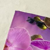 ピンク色の紫の蝶の蘭の花の水色 ビーチタオル (インサイチュ)