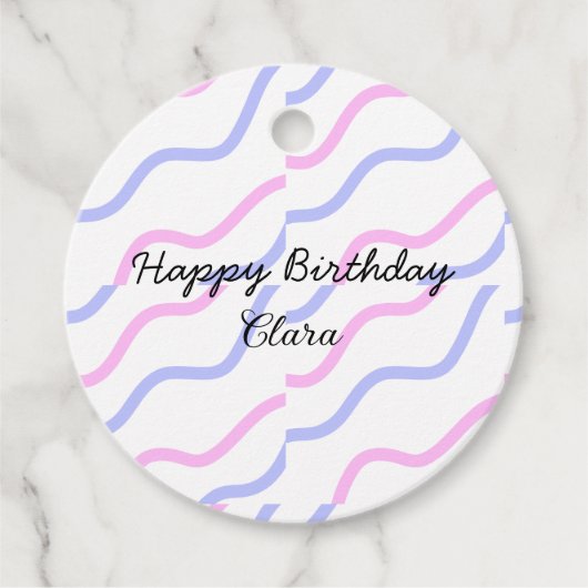 ピンク色の紫ストライプのハッピーバースデー名の追加文字 フェイバータグ (正面)