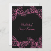 ピンク色の羽毛のある蝶のSweet sixteenオンブラック 招待状 (裏面)