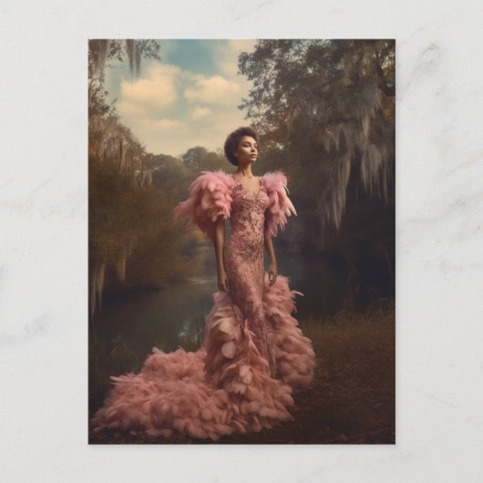 ピンク色の羽毛のドレスを着た美しい女性 ポストカード (正面)