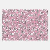 ピンク色の背景に白い花 ラッピングペーパーシート (正面)