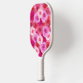ピンク色の色の多くのフローラコラージュの花 ピックルボールラケット (左)