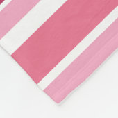 ピンク色の色ストライプ色 フリースブランケット (角)