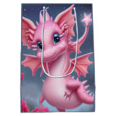 ピンク色の花が咲くかわいいピンクの竜 ミディアムペーパーバッグ (裏面)