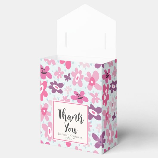 ピンク色の花と青いハートかわいい フェイバーボックス (オープン)