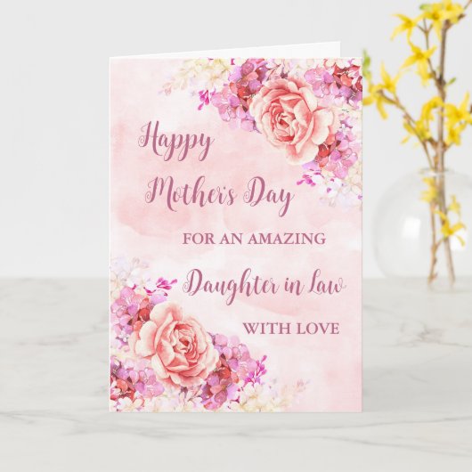 ピンク色の花の娘in法律幸せな母の日 カード (黄色い花)