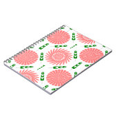 ピンク色の花の模様 ノートブック (左側)