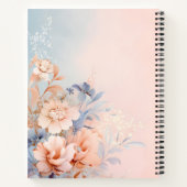 ピンク色の花を背景に飾る ノートブック (裏面)