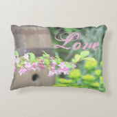 ピンク色の花アクセント アクセントクッション (裏面)