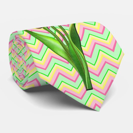 ピンク色の花シボ数々のロンのネクタイ ネクタイ (ロール)