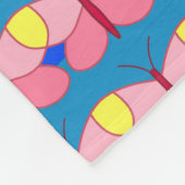 ピンク色の蝶オンブルー フリースブランケット (角)