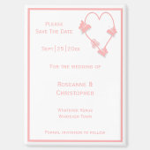 ピンク色の蝶ハート結婚デザイン マグネット (正面)