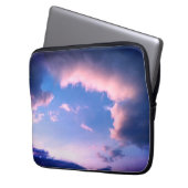 ピンク色の雲 ラップトップスリーブ (正面左)