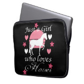 ピンク色の馬が大好きなバラ ラップトップスリーブ (正面左)
