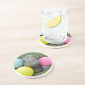 ピンク色の黄色い卵を持つバニー コースター (側面)