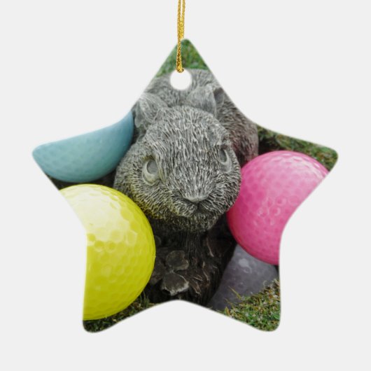 ピンク色の黄色い卵を持つバニー セラミックオーナメント (正面)