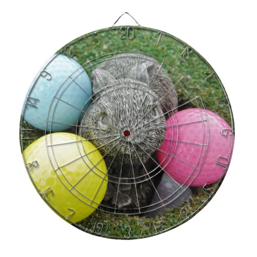 ピンク色の黄色い卵を持つバニー ダーツボード (正面)