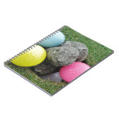 ピンク色の黄色い卵を持つバニー ノートブック (左側)