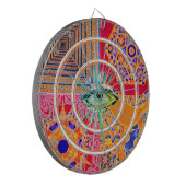 ピンク色の黄色い青い幾何タイルと目 ダーツボード (正面左)