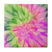 ピンク色の黄色と緑のタイダイ タイル (正面)