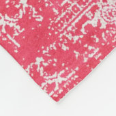 ピンク花びらオンキリム フリースブランケット (角)