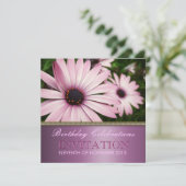 ピンク花びら花誕生日パーティーの招待 招待状 (スタンド正面)