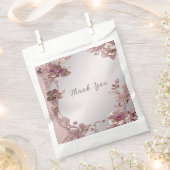 ピンク華美フローラバッグ フェイバーバッグ (クリップ留めされた状態)