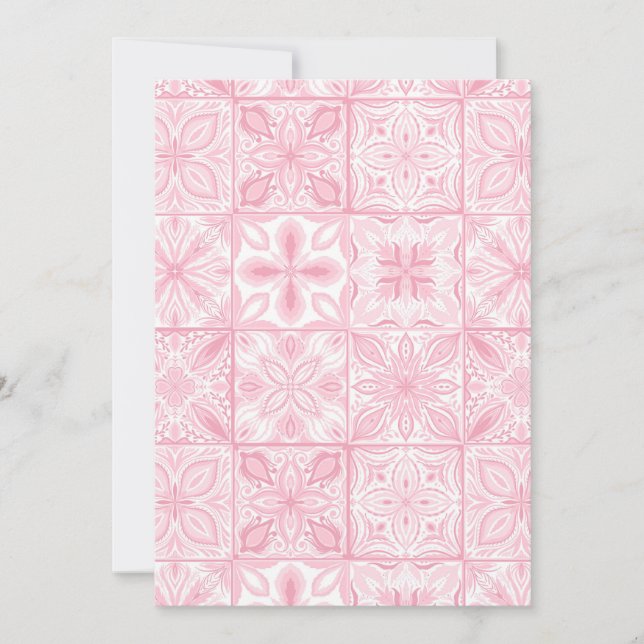 ピンク華美色のタイル (正面)