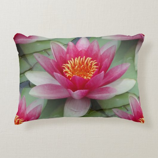 ピンク蓮の水ゆりアクセント枕 アクセントクッション (正面)