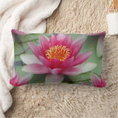 ピンク蓮の水百合 ランバークッション (ブランケット)