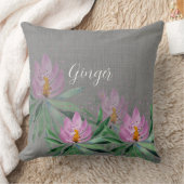 ピンク薄紫ロータスウォーターカラーアートモノグラムの クッション (ブランケット)